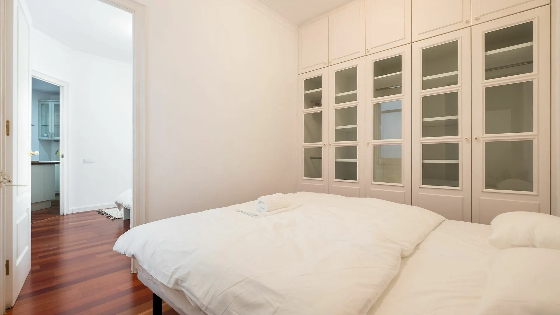 Apartment Stunning 4Br Apart In Sagrada Familia Barcelona