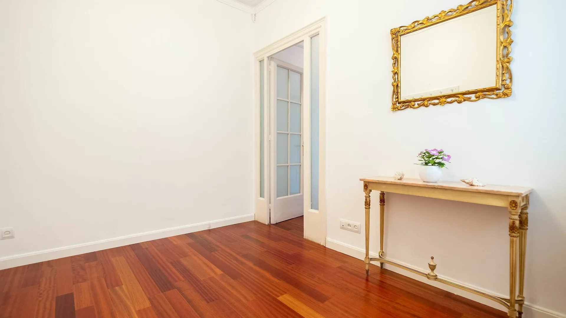 Apartment Stunning 4Br Apart In Sagrada Familia Barcelona