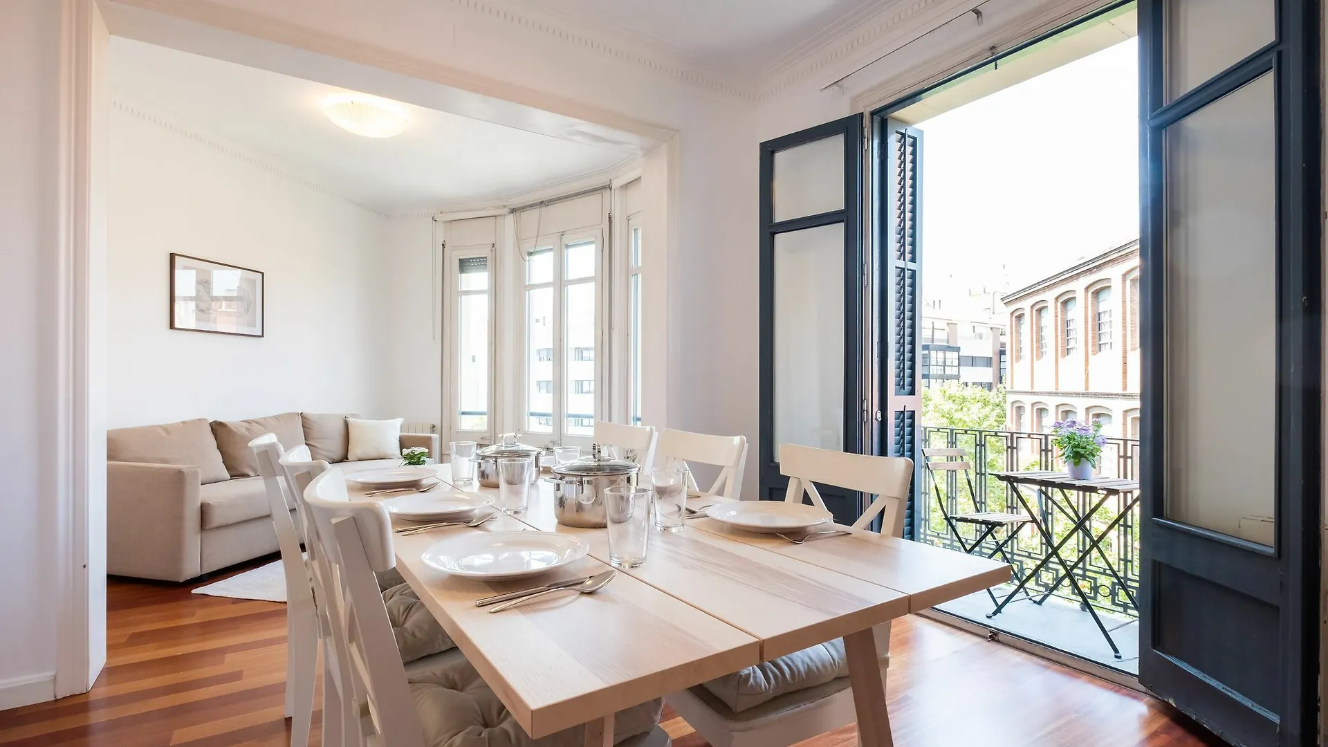 Stunning 4Br Apart In Sagrada Familia Barcelona Spain