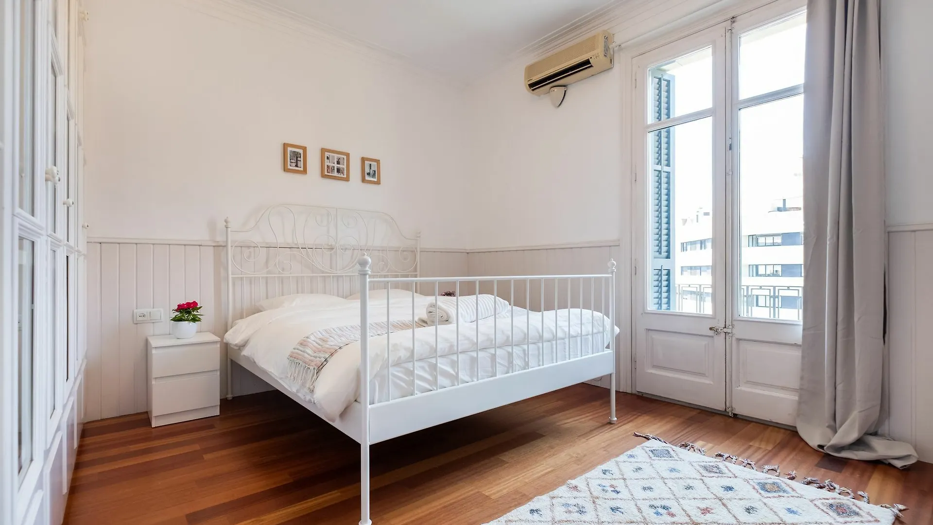 Stunning 4Br Apart In Sagrada Familia Barcelona Apartment