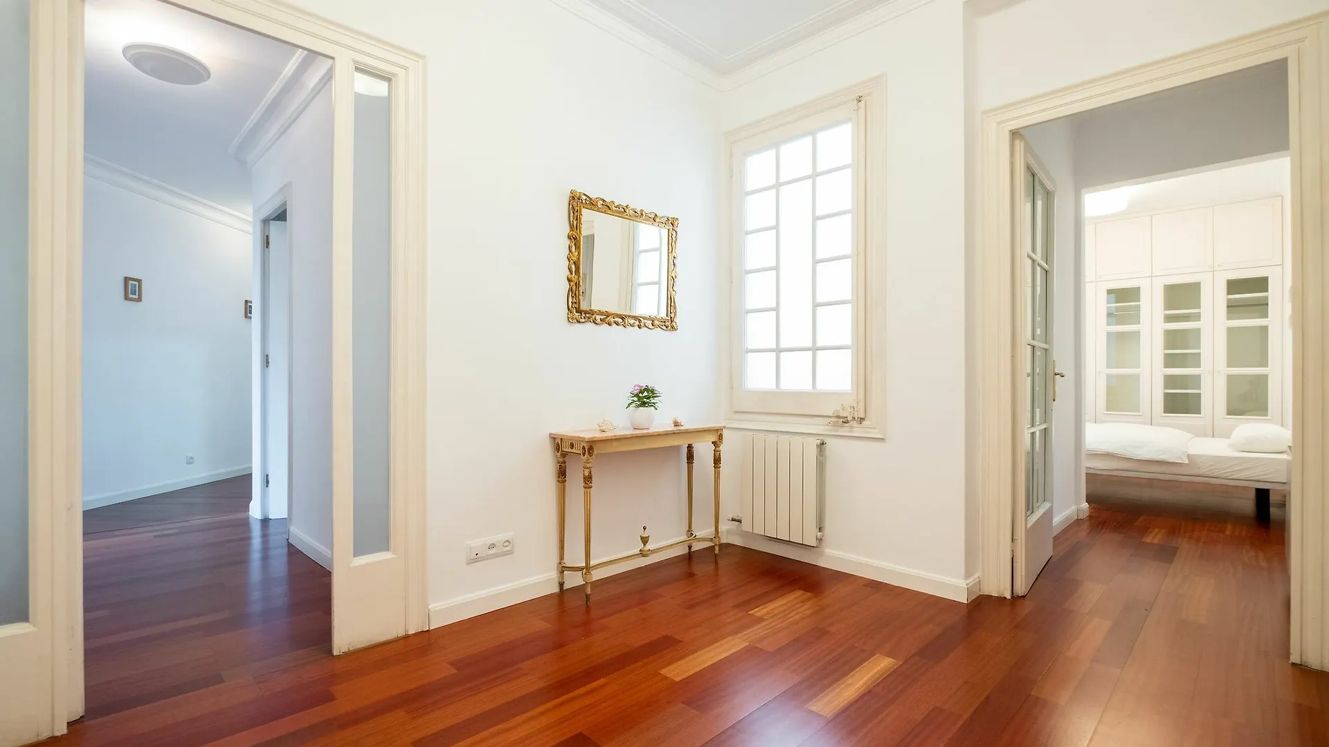 Apartment Stunning 4Br Apart In Sagrada Familia Barcelona