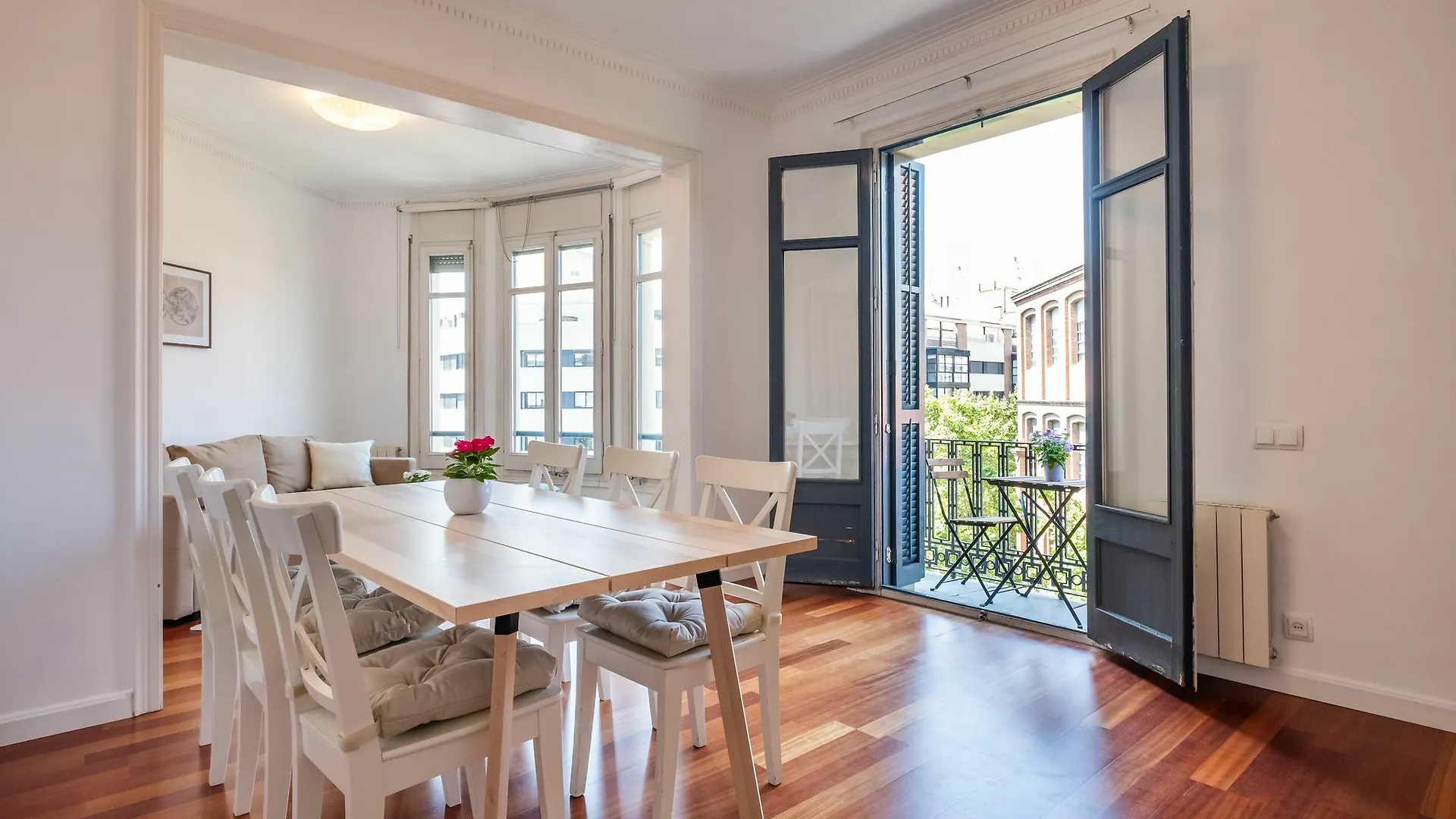Stunning 4Br Apart In Sagrada Familia Barcelona Apartment
